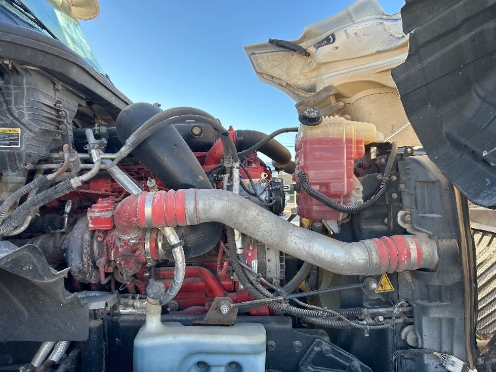 Sleeper Tractor-Heavy Duty Tractors-International-2019-LT625-Amarillo-TX-515,021\n\t\tmiles-$ 37,750 - Image 20