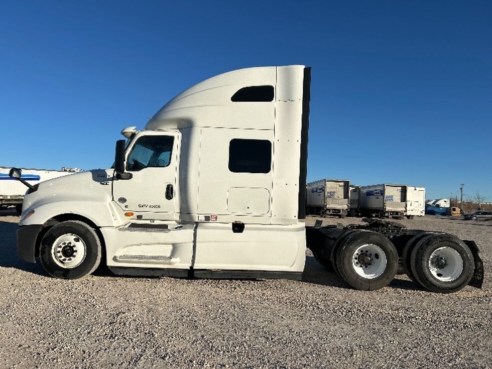 Sleeper Tractor-Heavy Duty Tractors-International-2019-LT625-Amarillo-TX-515,021\n\t\tmiles-$ 37,750 - Image 4