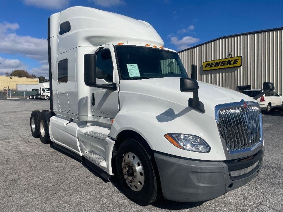Sleeper Tractor-Heavy Duty Tractors-International-2019-LT625-Augusta-GA-305,027\n\t\tmiles-$ 36,500 - Image 1