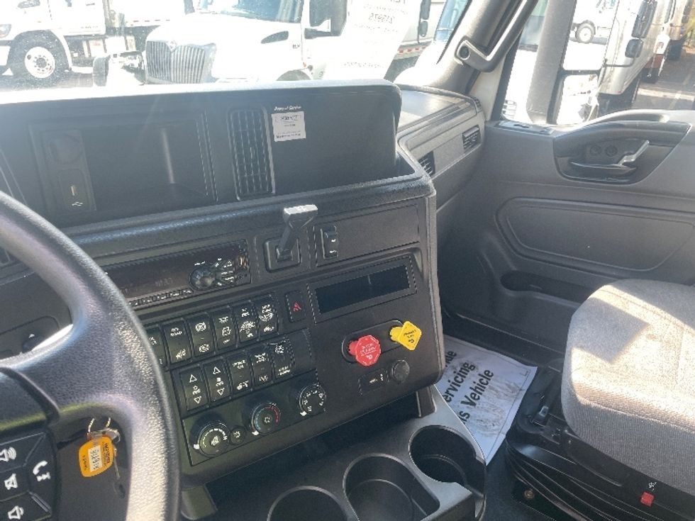 Sleeper Tractor-Heavy Duty Tractors-International-2019-LT625-Augusta-GA-305,027\n\t\tmiles-$ 36,500 - Image 12