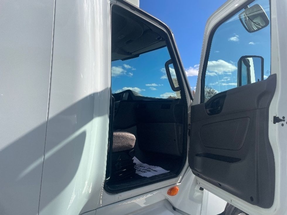 Sleeper Tractor-Heavy Duty Tractors-International-2019-LT625-Augusta-GA-305,027\n\t\tmiles-$ 36,500 - Image 13