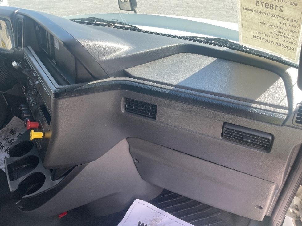 Sleeper Tractor-Heavy Duty Tractors-International-2019-LT625-Augusta-GA-305,027\n\t\tmiles-$ 36,500 - Image 14