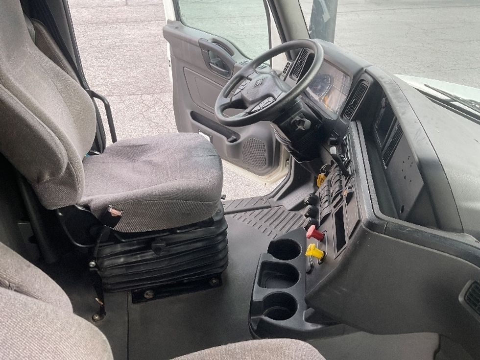 Sleeper Tractor-Heavy Duty Tractors-International-2019-LT625-Augusta-GA-514,488\n\t\tmiles-$ 35,500 - Image 15