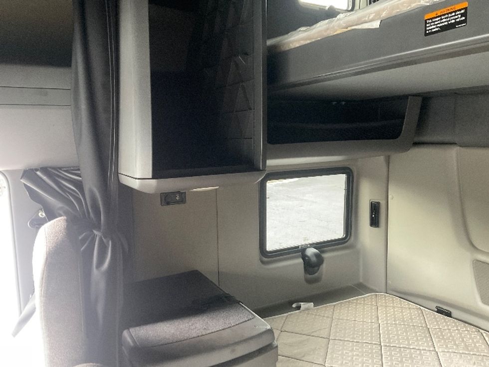 Sleeper Tractor-Heavy Duty Tractors-International-2019-LT625-Augusta-GA-514,488\n\t\tmiles-$ 35,500 - Image 19