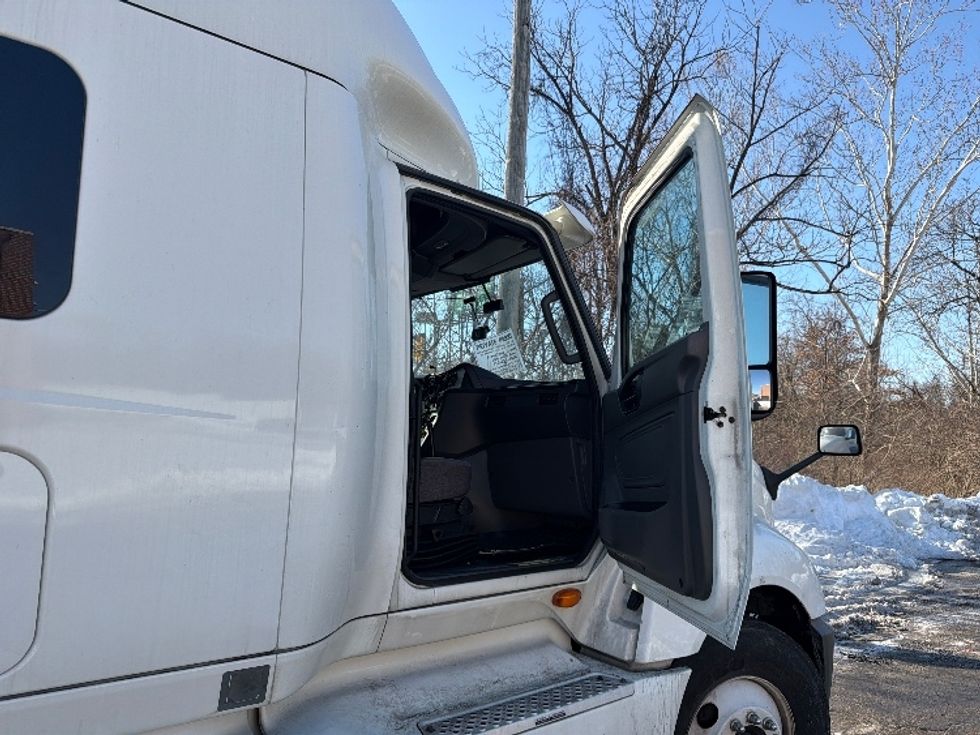 Sleeper Tractor-Heavy Duty Tractors-International-2019-LT625-Baltimore-MD-462,509\n\t\tmiles-$ 37,000 - Image 13