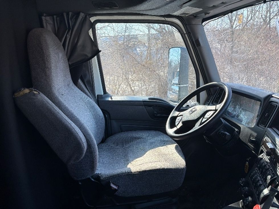 Sleeper Tractor-Heavy Duty Tractors-International-2019-LT625-Baltimore-MD-462,509\n\t\tmiles-$ 37,000 - Image 15