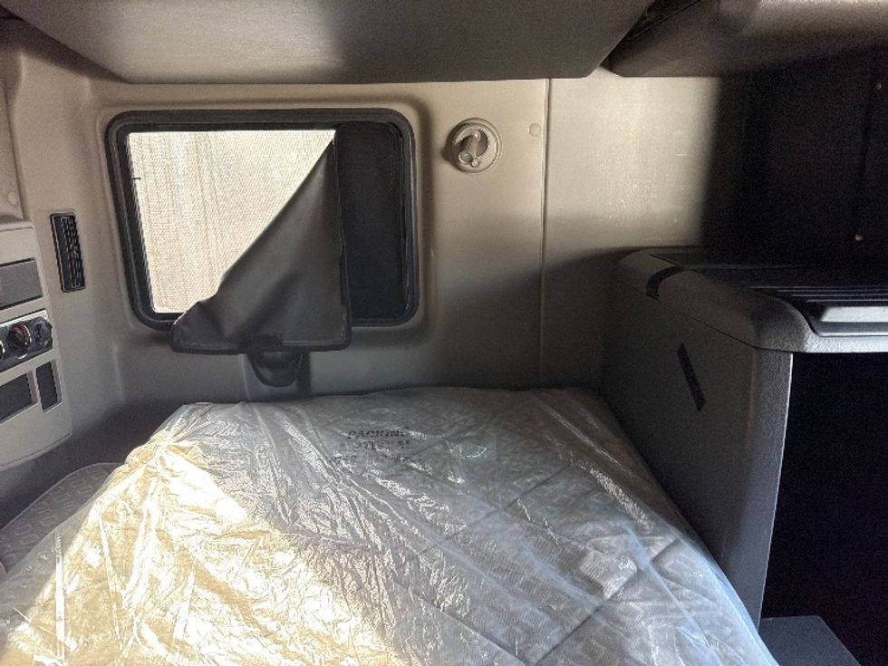 Sleeper Tractor-Heavy Duty Tractors-International-2019-LT625-Baltimore-MD-462,509\n\t\tmiles-$ 37,000 - Image 18