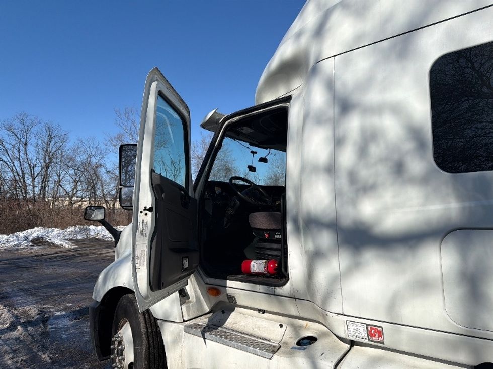 Sleeper Tractor-Heavy Duty Tractors-International-2019-LT625-Baltimore-MD-462,509\n\t\tmiles-$ 37,000 - Image 9