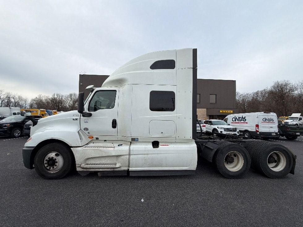 Sleeper Tractor-Heavy Duty Tractors-International-2019-LT625-Belcamp-MD-543,390\n\t\tmiles-$ 35,500 - Image 4