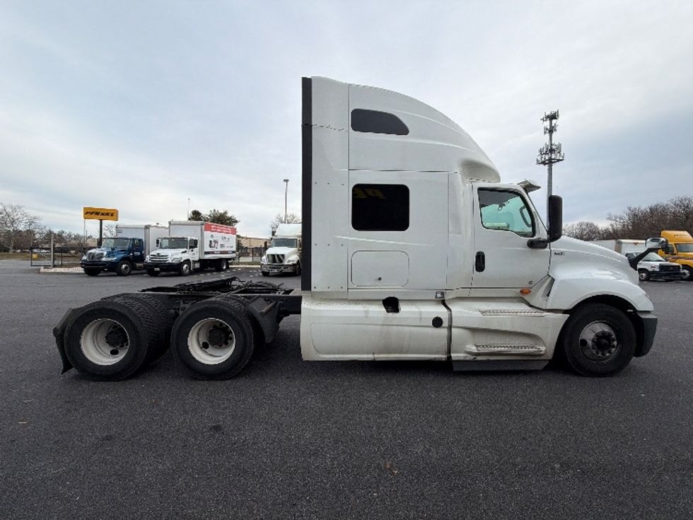 Sleeper Tractor-Heavy Duty Tractors-International-2019-LT625-Belcamp-MD-543,390\n\t\tmiles-$ 35,500 - Image 8
