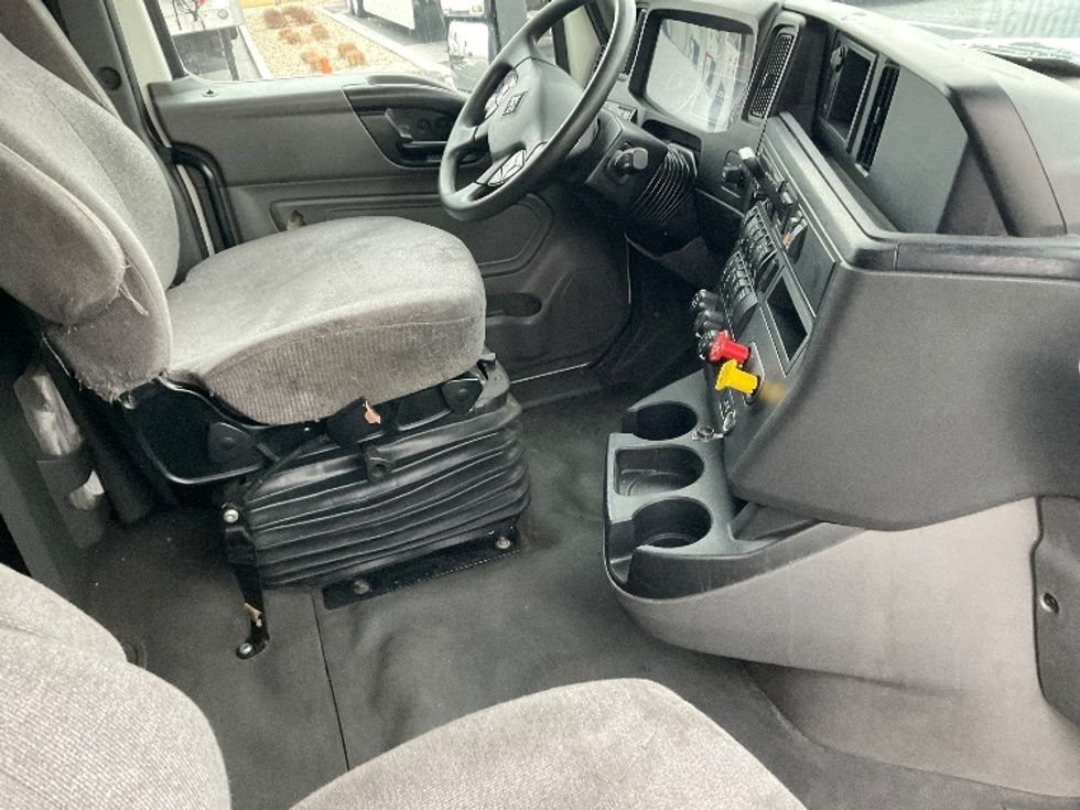 Sleeper Tractor-Heavy Duty Tractors-International-2019-LT625-Boise-ID-332,860\n\t\tmiles-$ 49,500 - Image 15