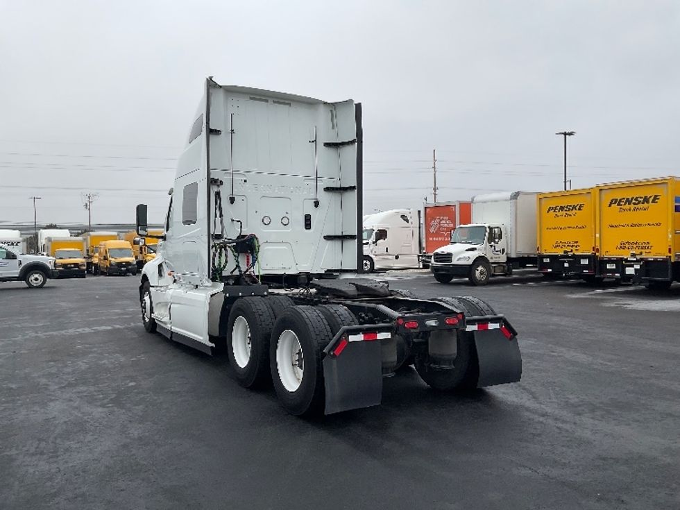 Sleeper Tractor-Heavy Duty Tractors-International-2019-LT625-Boise-ID-332,860\n\t\tmiles-$ 49,500 - Image 5