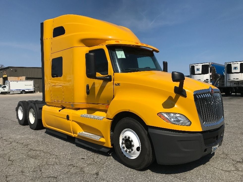 Sleeper Tractor-Heavy Duty Tractors-International-2019-LT625-Chesapeake-VA-540,633\n\t\tmiles-$ 29,750 - Image 1