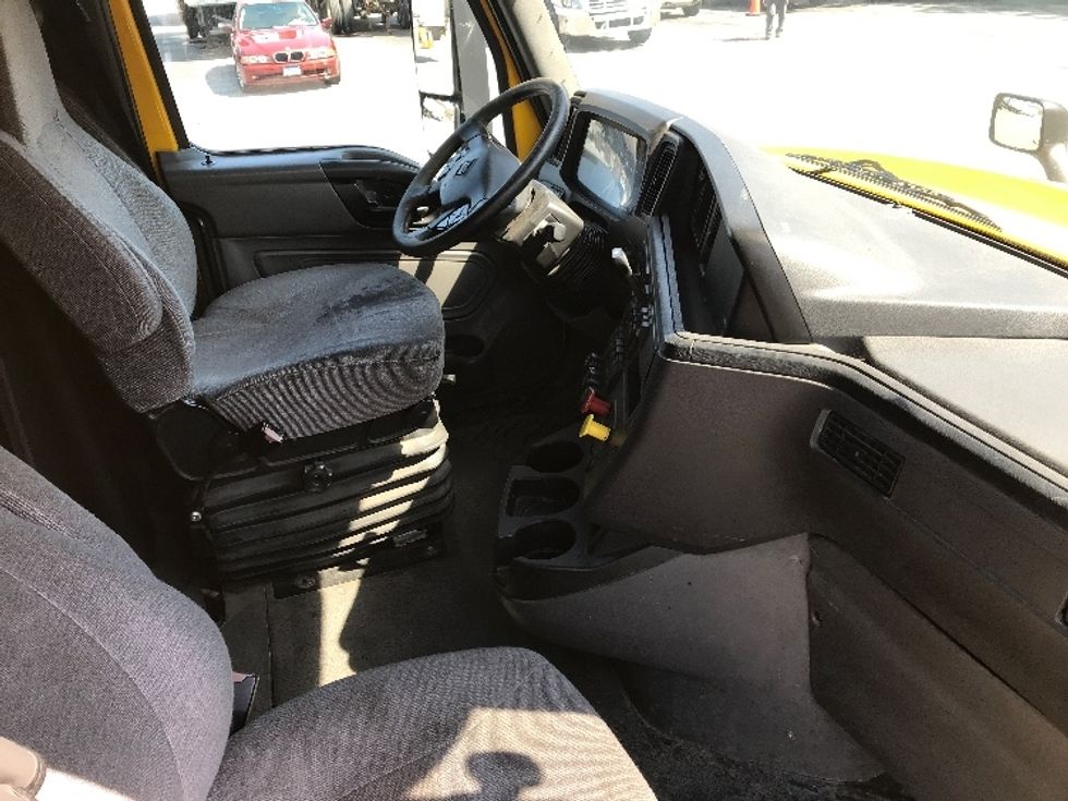 Sleeper Tractor-Heavy Duty Tractors-International-2019-LT625-Chesapeake-VA-540,633\n\t\tmiles-$ 29,750 - Image 15