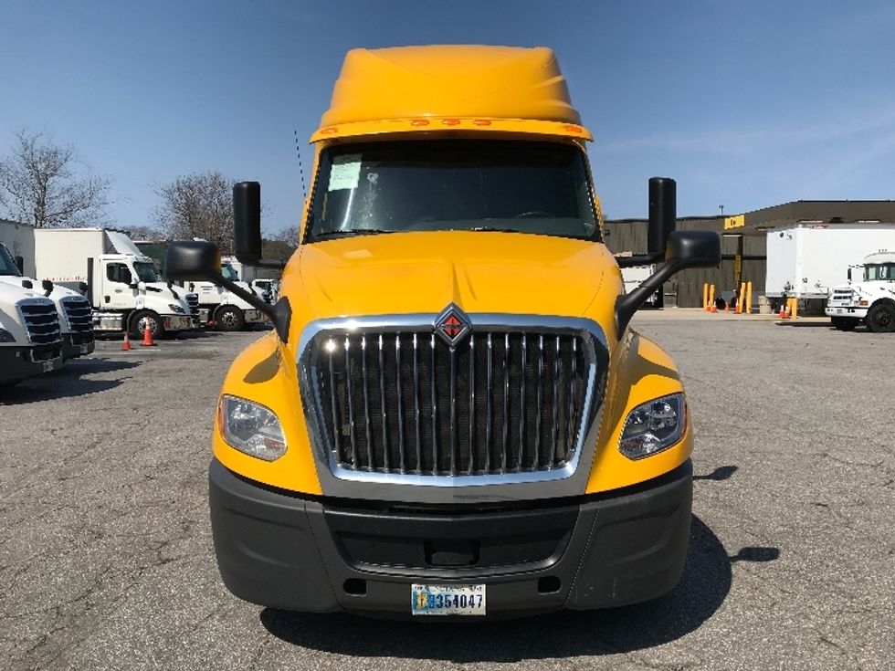 Sleeper Tractor-Heavy Duty Tractors-International-2019-LT625-Chesapeake-VA-540,633\n\t\tmiles-$ 29,750 - Image 2