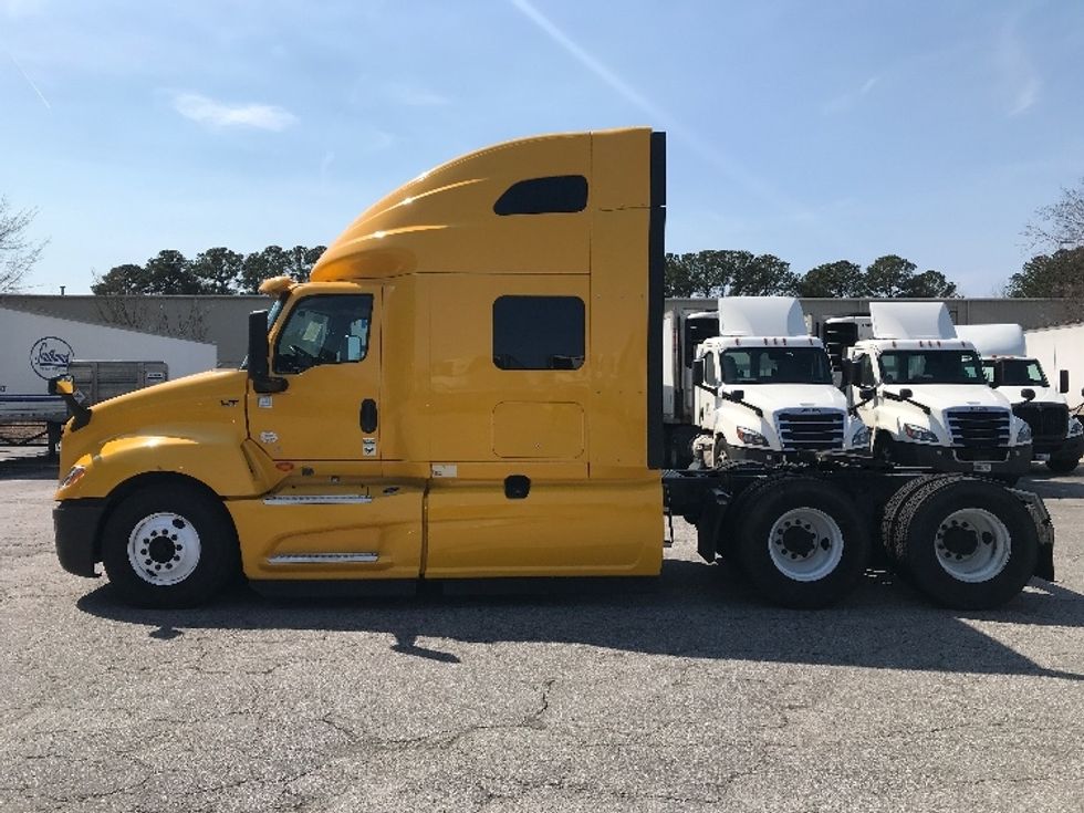 Sleeper Tractor-Heavy Duty Tractors-International-2019-LT625-Chesapeake-VA-540,633\n\t\tmiles-$ 29,750 - Image 4