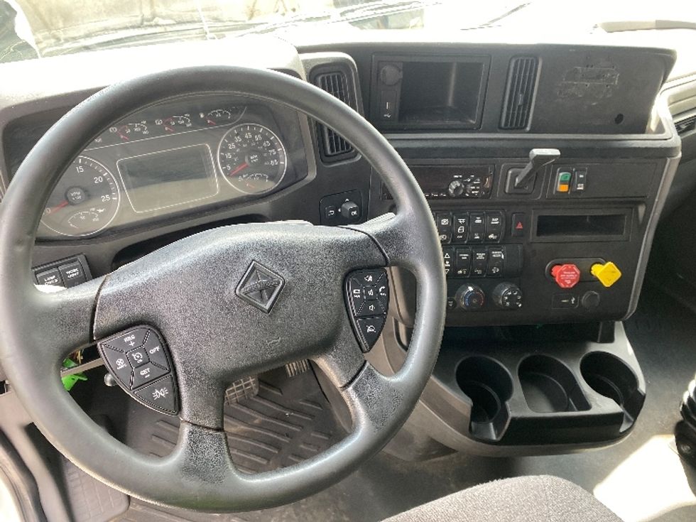 Sleeper Tractor-Heavy Duty Tractors-International-2019-LT625-Cleveland-TN-716,888\n\t\tmiles-$ 28,250 - Image 11