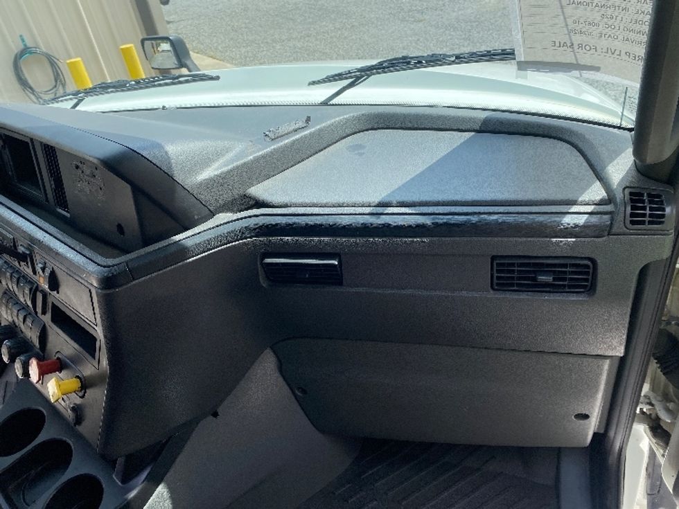 Sleeper Tractor-Heavy Duty Tractors-International-2019-LT625-Cleveland-TN-716,888\n\t\tmiles-$ 28,250 - Image 14