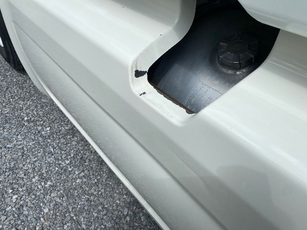 Sleeper Tractor-Heavy Duty Tractors-International-2019-LT625-Cleveland-TN-716,888\n\t\tmiles-$ 28,250 - Image 24