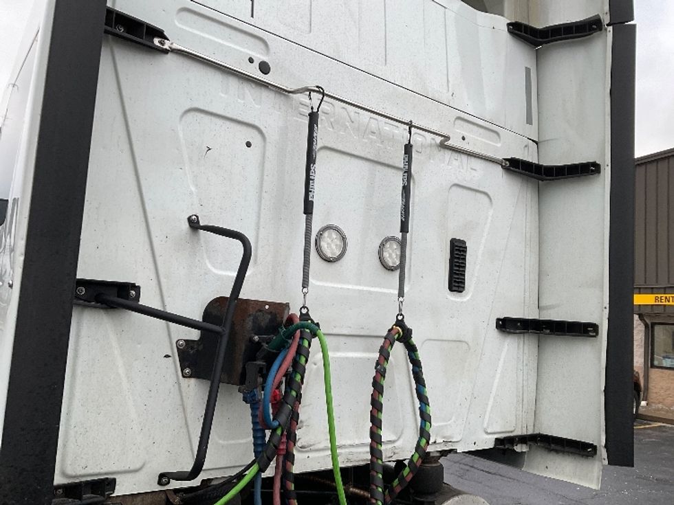 Sleeper Tractor-Heavy Duty Tractors-International-2019-LT625-Columbus-OH-510,260\n\t\tmiles-$ 39,500 - Image 18