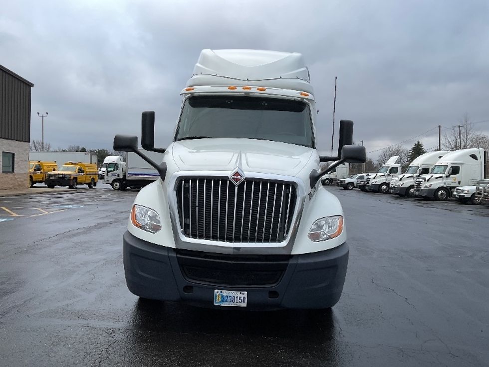 Sleeper Tractor-Heavy Duty Tractors-International-2019-LT625-Columbus-OH-510,260\n\t\tmiles-$ 39,500 - Image 2