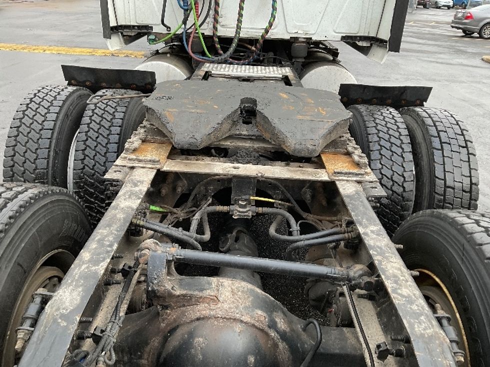 Sleeper Tractor-Heavy Duty Tractors-International-2019-LT625-Columbus-OH-510,260\n\t\tmiles-$ 39,500 - Image 6