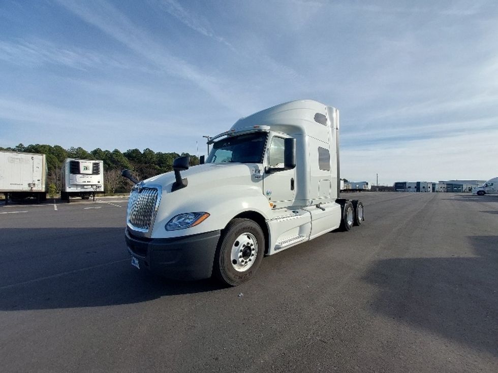 Sleeper Tractor-Heavy Duty Tractors-International-2019-LT625-Concord-NC-511,528\n\t\tmiles-$ 35,500 - Image 3