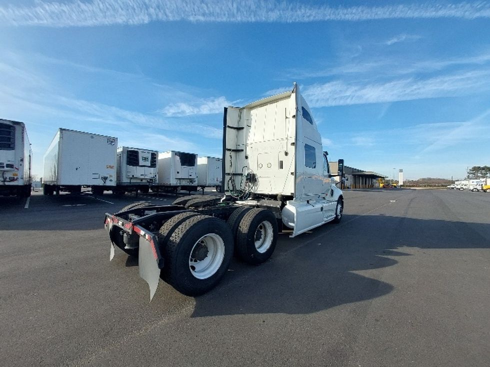Sleeper Tractor-Heavy Duty Tractors-International-2019-LT625-Concord-NC-511,528\n\t\tmiles-$ 35,500 - Image 7