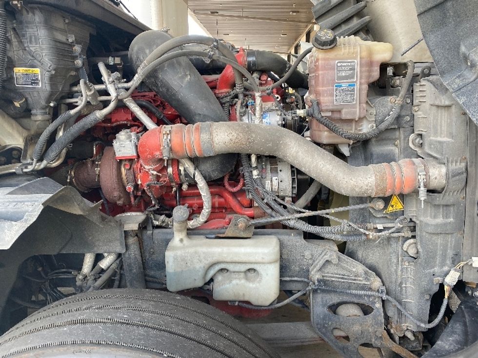 Sleeper Tractor-Heavy Duty Tractors-International-2019-LT625-Concord-NC-533,087\n\t\tmiles-$ 47,500 - Image 20