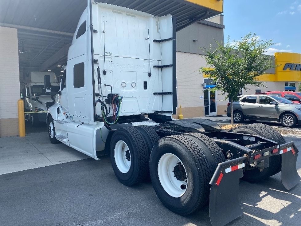Sleeper Tractor-Heavy Duty Tractors-International-2019-LT625-Concord-NC-533,087\n\t\tmiles-$ 47,500 - Image 5