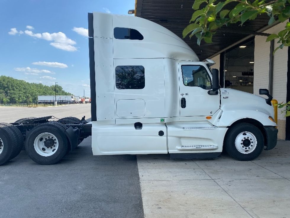 Sleeper Tractor-Heavy Duty Tractors-International-2019-LT625-Concord-NC-533,087\n\t\tmiles-$ 47,500 - Image 8