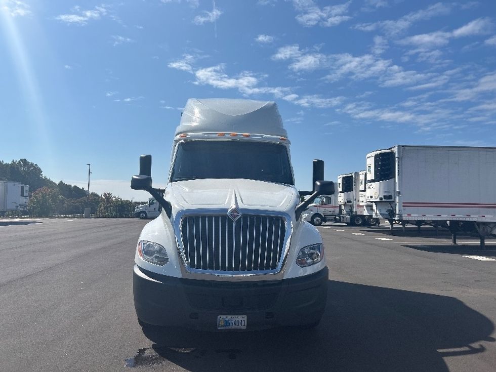 Sleeper Tractor-Heavy Duty Tractors-International-2019-LT625-Concord-NC-559,519\n\t\tmiles-$ 40,750 - Image 2
