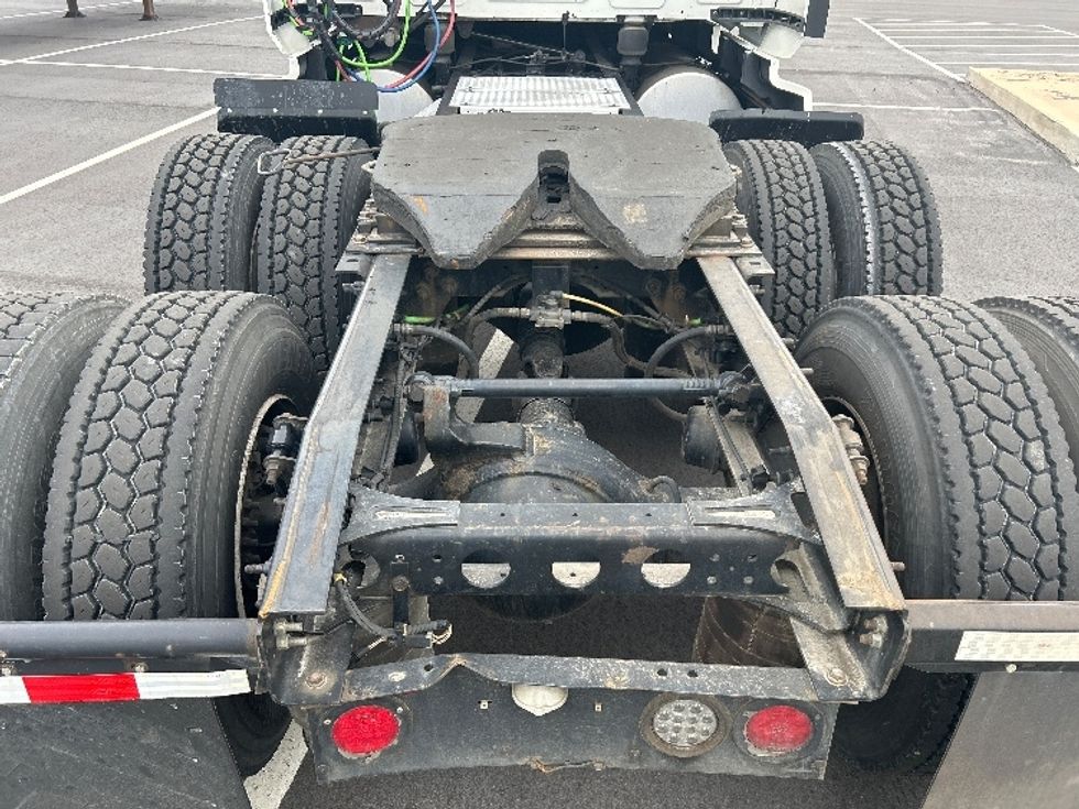 Sleeper Tractor-Heavy Duty Tractors-International-2019-LT625-Concord-NC-583,194\n\t\tmiles-$ 31,500 - Image 6