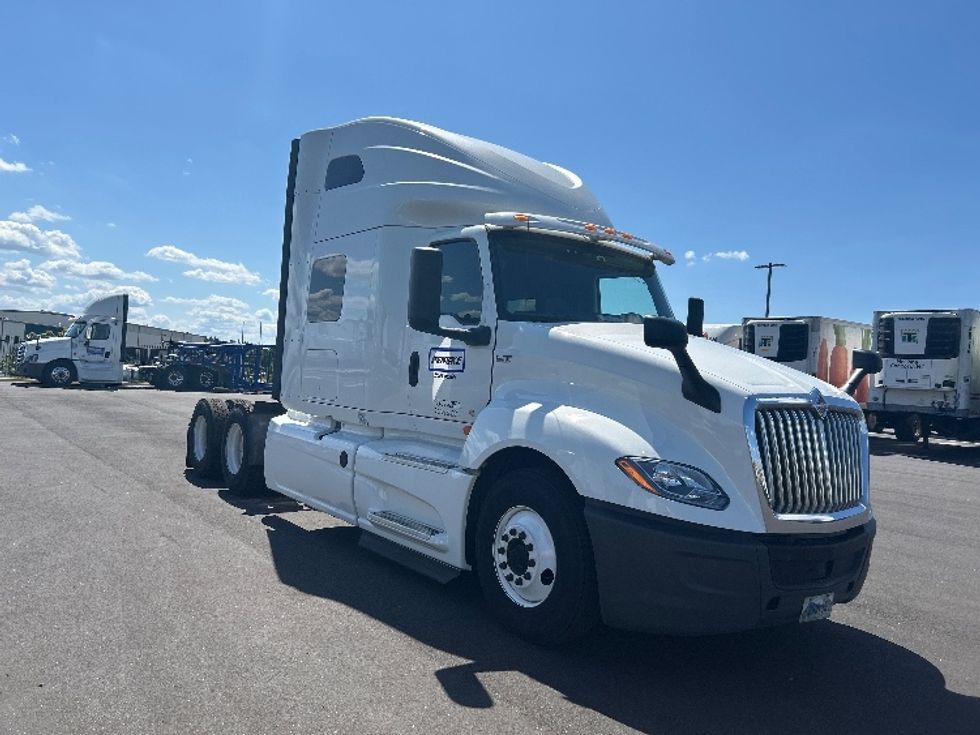 Sleeper Tractor-Heavy Duty Tractors-International-2019-LT625-Concord-NC-600,322\n\t\tmiles-$ 36,500 - Image 1