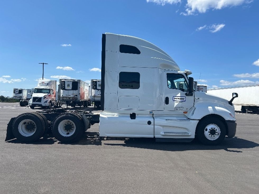 Sleeper Tractor-Heavy Duty Tractors-International-2019-LT625-Concord-NC-600,322\n\t\tmiles-$ 36,500 - Image 8