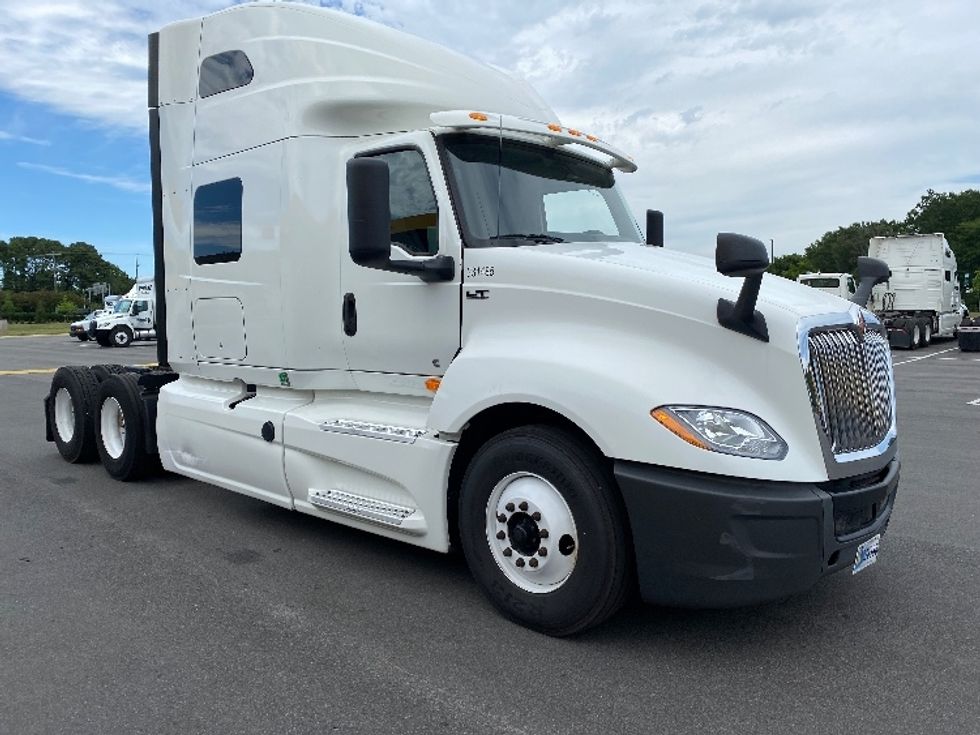 Sleeper Tractor-Heavy Duty Tractors-International-2019-LT625-Concord-NC-601,112\n\t\tmiles-$ 40,500 - Image 1