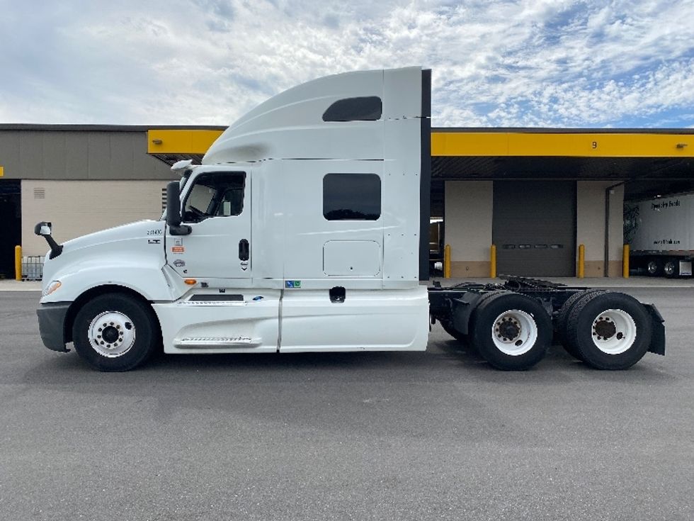Sleeper Tractor-Heavy Duty Tractors-International-2019-LT625-Concord-NC-601,112\n\t\tmiles-$ 40,500 - Image 4