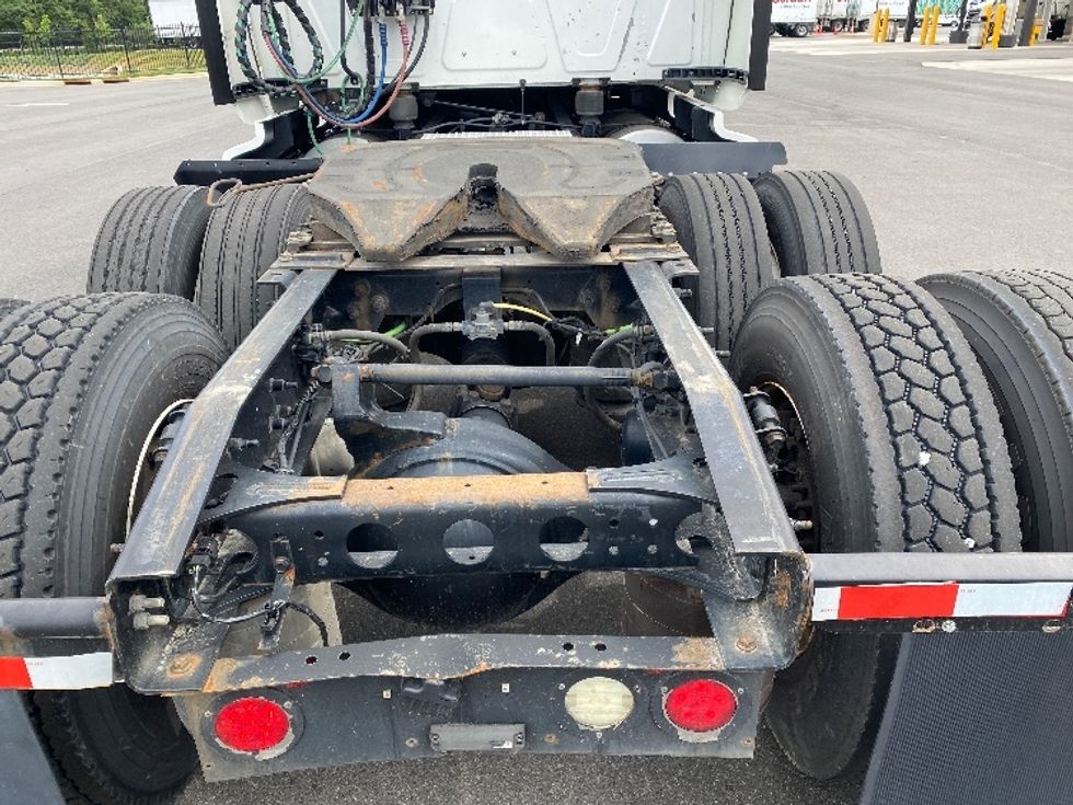 Sleeper Tractor-Heavy Duty Tractors-International-2019-LT625-Concord-NC-601,112\n\t\tmiles-$ 40,500 - Image 6