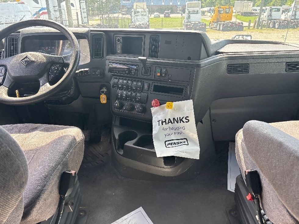 Sleeper Tractor-Heavy Duty Tractors-International-2019-LT625-Concord-NC-616,815\n\t\tmiles-$ 37,750 - Image 12