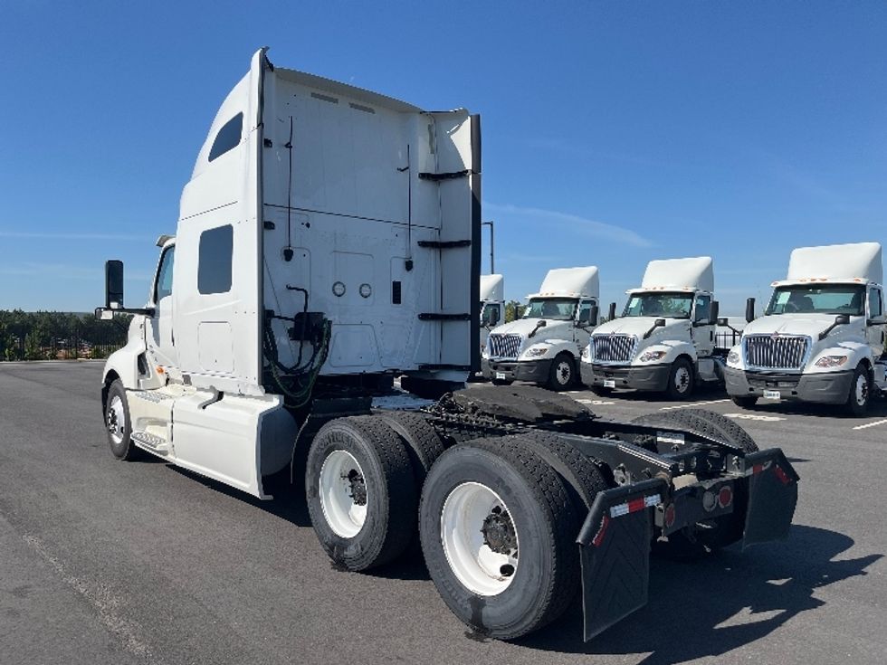Sleeper Tractor-Heavy Duty Tractors-International-2019-LT625-Concord-NC-622,306\n\t\tmiles-$ 36,250 - Image 5