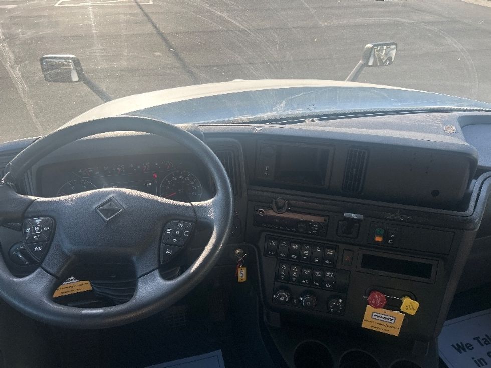 Sleeper Tractor-Heavy Duty Tractors-International-2019-LT625-Concord-NC-651,343\n\t\tmiles-$ 31,500 - Image 11