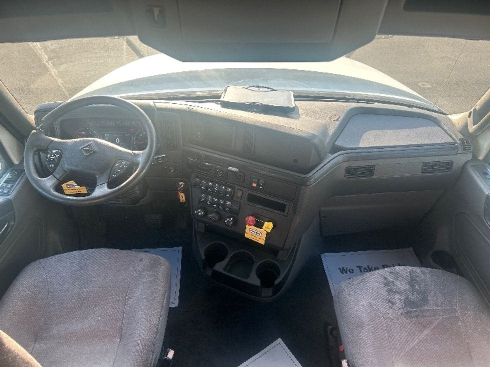 Sleeper Tractor-Heavy Duty Tractors-International-2019-LT625-Concord-NC-651,343\n\t\tmiles-$ 31,500 - Image 12