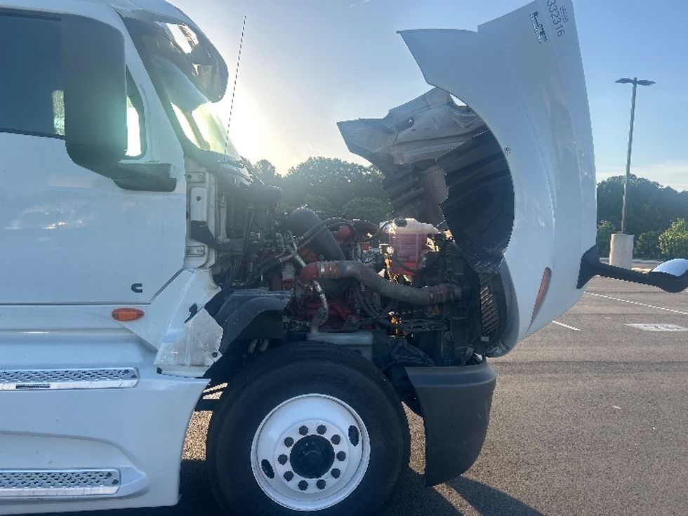 Sleeper Tractor-Heavy Duty Tractors-International-2019-LT625-Concord-NC-651,343\n\t\tmiles-$ 31,500 - Image 20