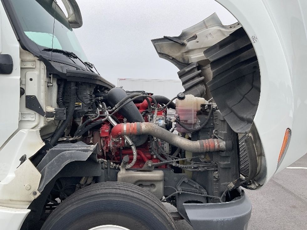 Sleeper Tractor-Heavy Duty Tractors-International-2019-LT625-Concord-NC-654,535\n\t\tmiles-$ 27,500 - Image 19