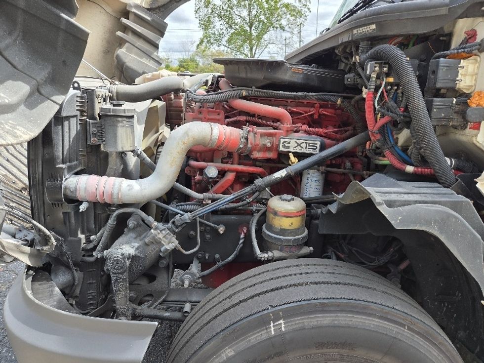 Sleeper Tractor-Heavy Duty Tractors-International-2019-LT625-Concord-NC-680,116\n\t\tmiles-$ 26,000 - Image 19