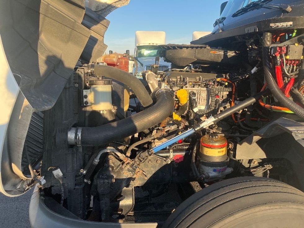 Sleeper Tractor-Heavy Duty Tractors-International-2019-LT625-Concord-NC-682,119\n\t\tmiles-$ 27,500 - Image 21