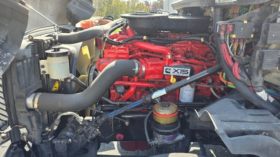 Sleeper Tractor-Heavy Duty Tractors-International-2019-LT625-Concord-NC-741,533\n\t\tmiles-$ 21,500 - Image 20