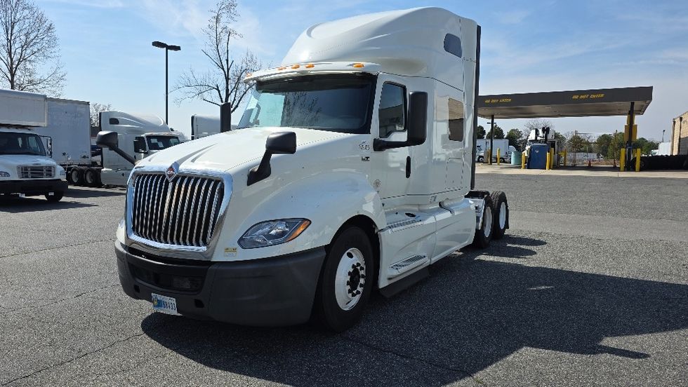 Sleeper Tractor-Heavy Duty Tractors-International-2019-LT625-Concord-NC-741,533\n\t\tmiles-$ 21,500 - Image 3