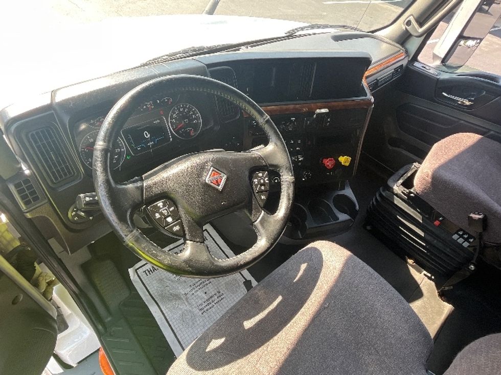 Sleeper Tractor-Heavy Duty Tractors-International-2019-LT625-Cranbury-NJ-478,205\n\t\tmiles-$ 47,750 - Image 10