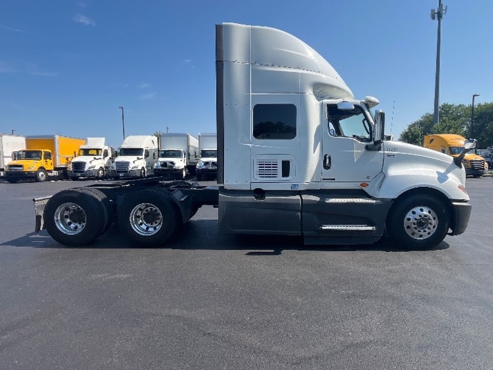 Sleeper Tractor-Heavy Duty Tractors-International-2019-LT625-Cranbury-NJ-478,205\n\t\tmiles-$ 47,750 - Image 8